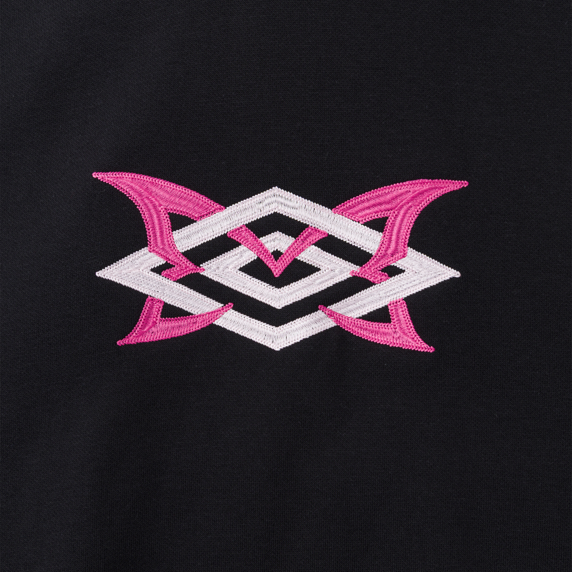 MERTRA x Umbro Warm Up Hood (Black/Pink) MERTRA x Umbro Warm Up Hood (Black/Pink)