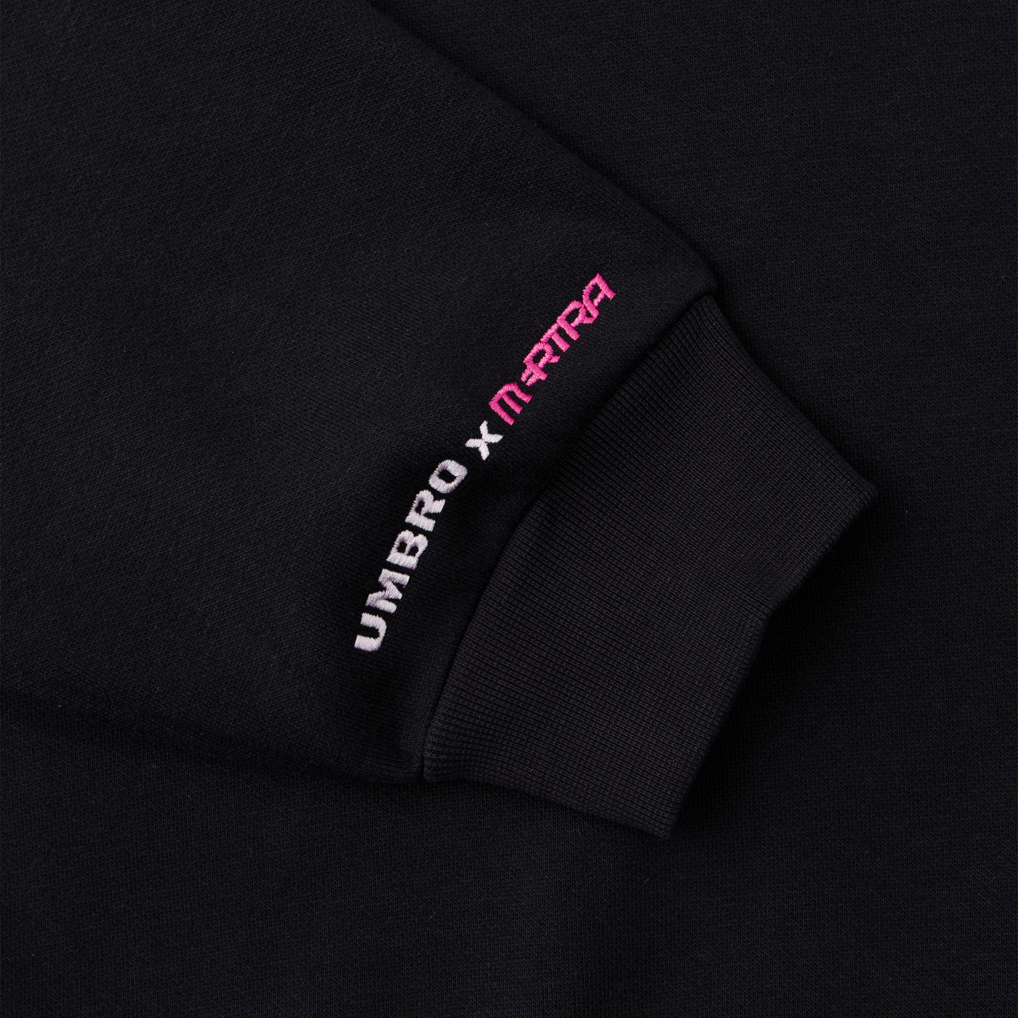 MERTRA x Umbro Warm Up Hood (Black/Pink) MERTRA x Umbro Warm Up Hood (Black/Pink)