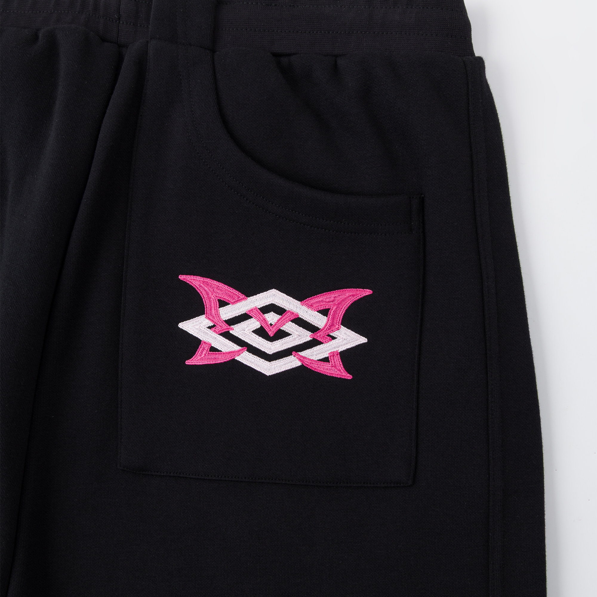MERTRA x Umbro Warm Up Joggers (Black/Pink) MERTRA x Umbro Warm Up Joggers (Black/Pink)