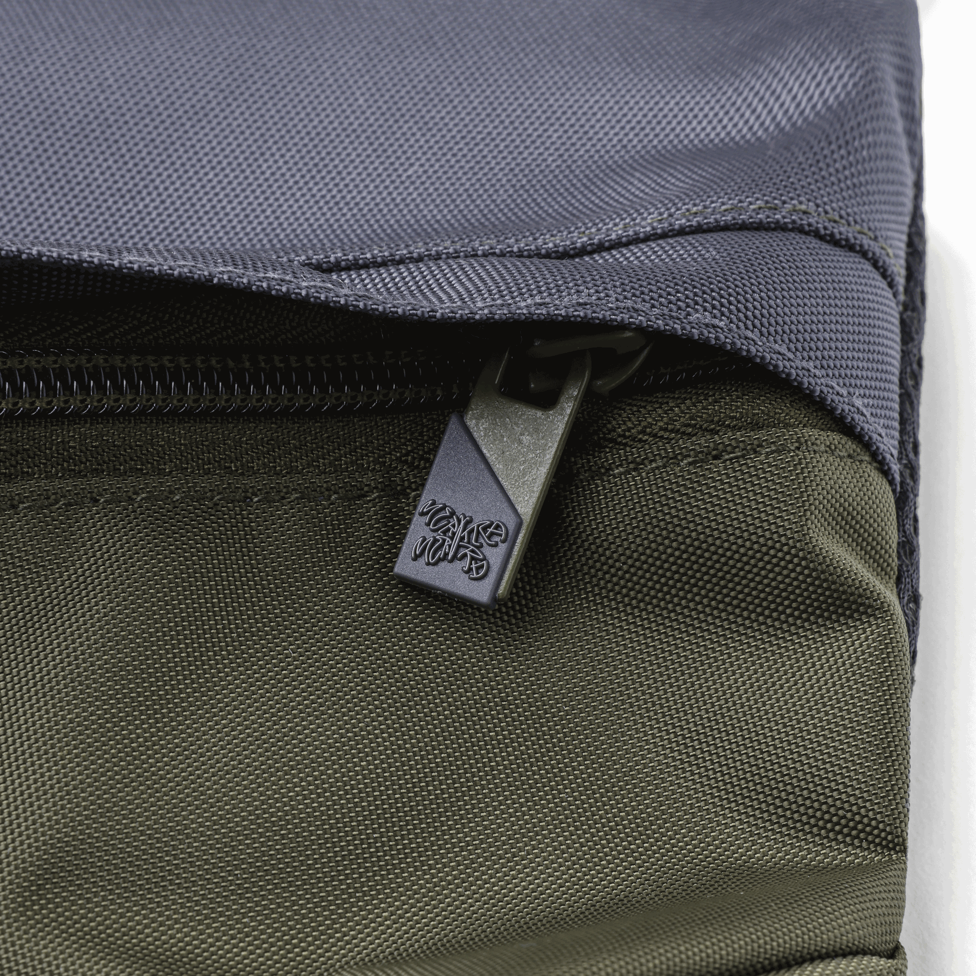 mertra スリングバッグ Sling Bag (Moss) – MERTRA